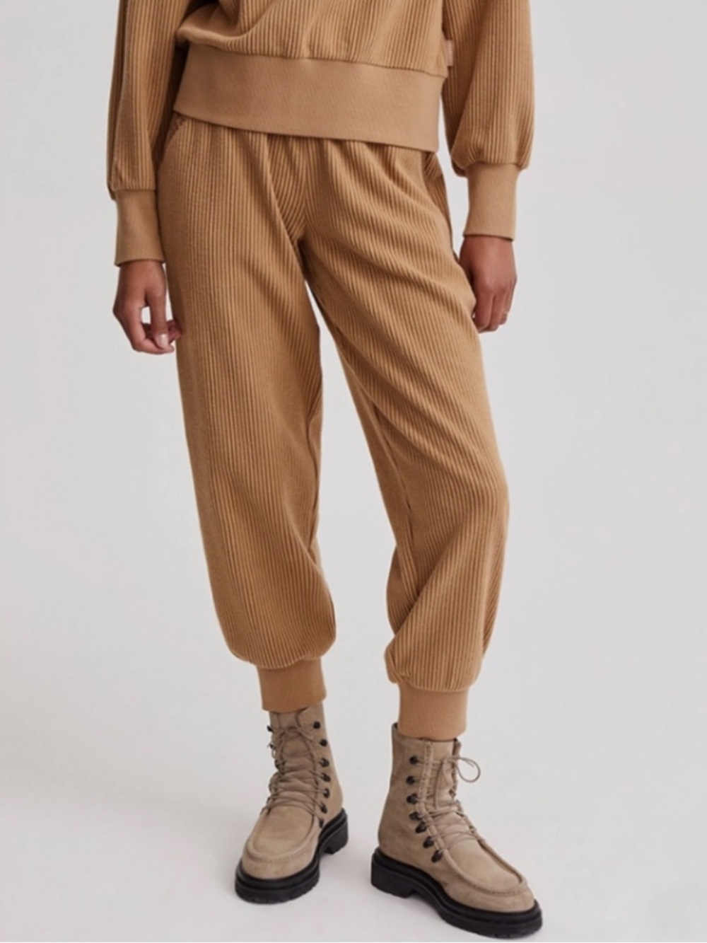 Varley Ascot Sweat Pant in Desert Sand size large